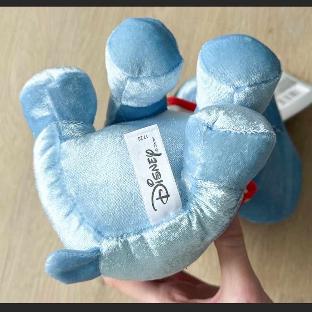 Dumbo the Elephant Platinum 100th Anniversary Disney Simba Toys Plush 11” - Picture 12 of 12